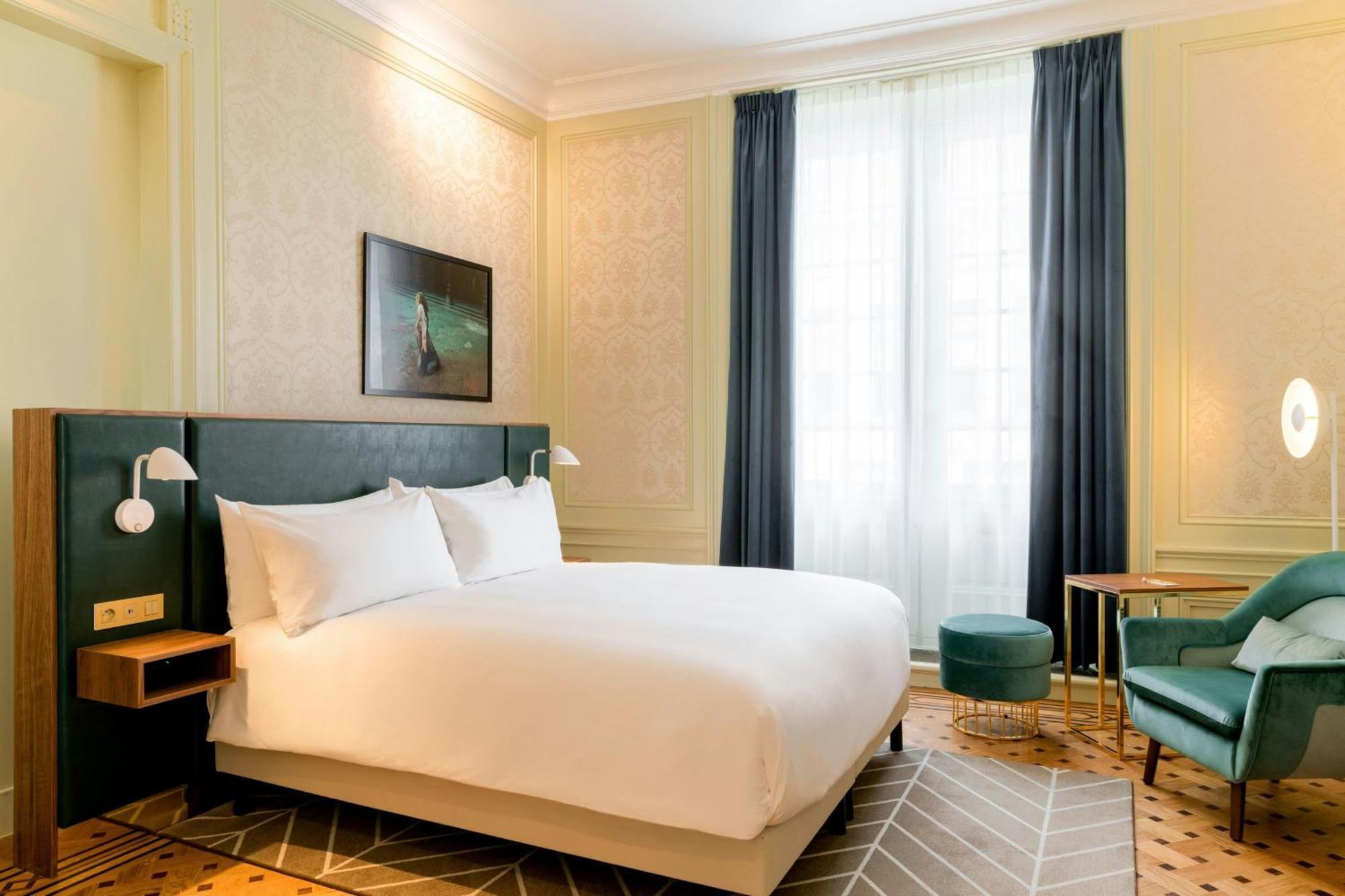 Hotel Sapphire House Antwerp, Autograph Collection By Marriott Zewnętrze zdjęcie A bedroom at the hotel